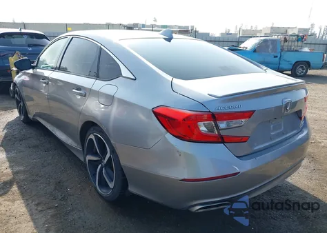 2018 Honda Accord Sport 2.0T z USA, uszkodzony, nr VIN 1HGCV2F30JA015235